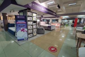 Фирменный магазин «КОРОНА», пр-т Ульяновский, 24, (павильон перед центральным входом) Фирменный магазин «КОРОНА», пр-т Ульяновский, 24, (павильон перед центральным входом)